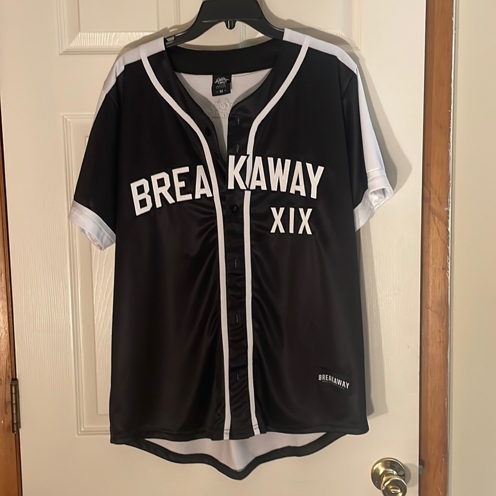 Breakaway jersey